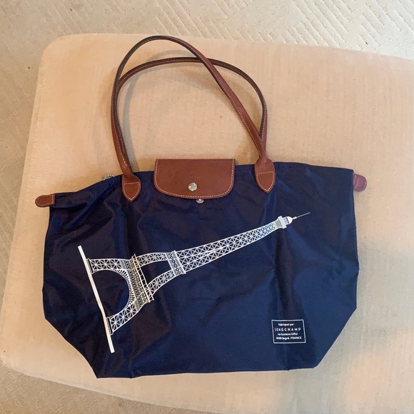 longchamp eiffel tower